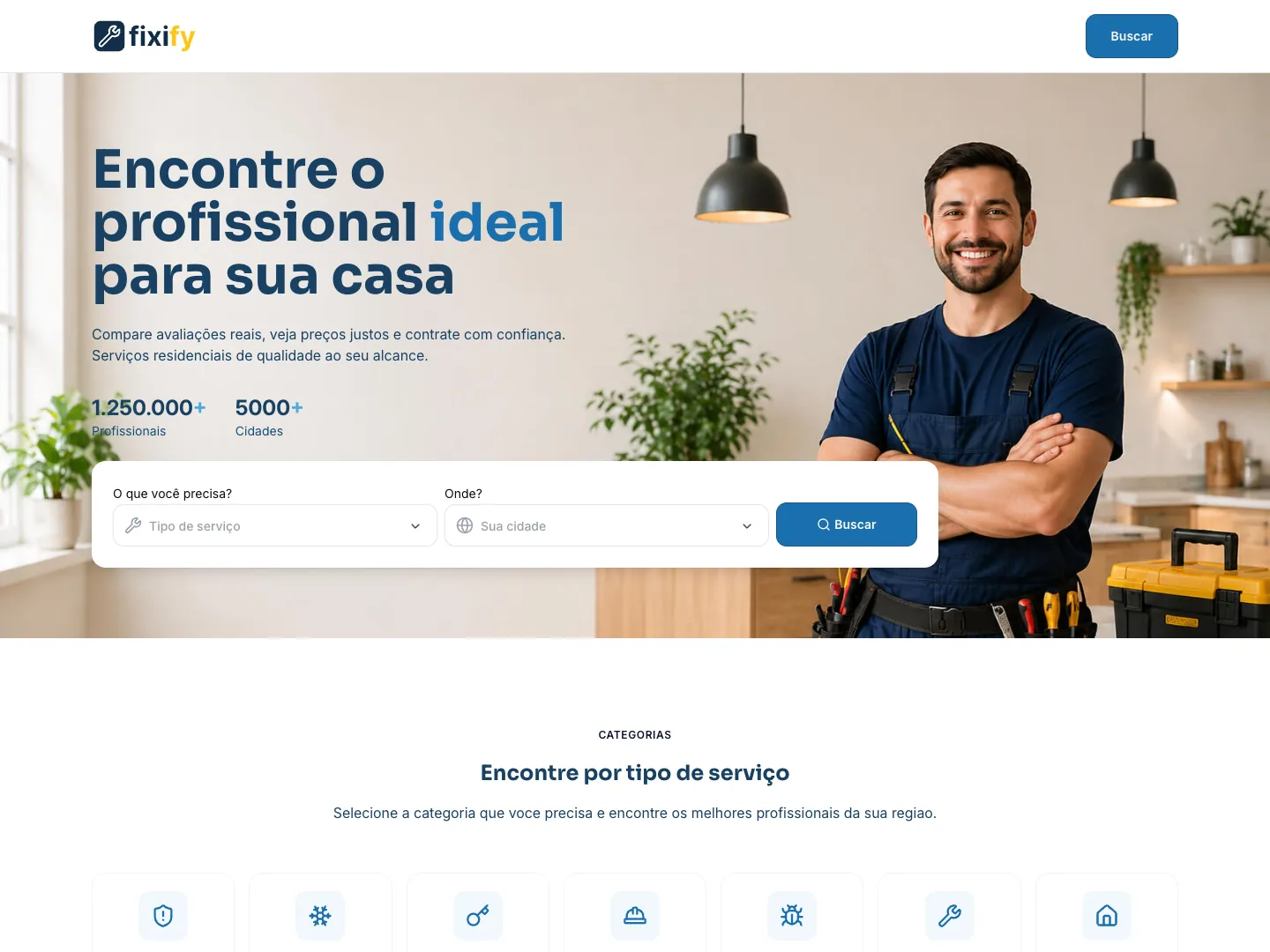 Página inicial da plataforma Fixify, com busca de profissionais por serviço e cidade